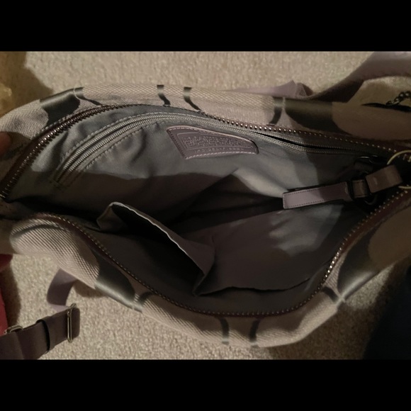 Coach purse beautiful light purple authentic - Picture 2 of 3